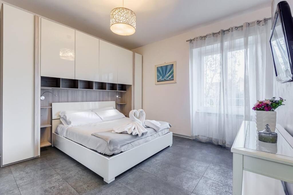 Apartment Domus In Rome